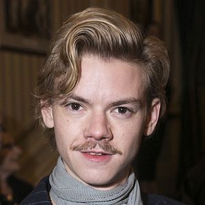 Fotoğraf Thomas Brodie-Sangster