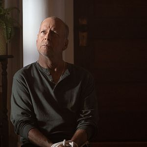 Fotoğraf Survive The Night