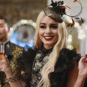 Fotoğraf The Princess Switch 2: Switched Again