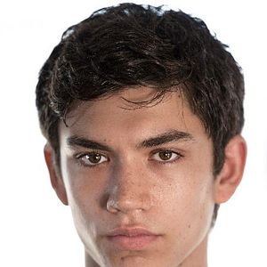 Fotoğraf Archie Renaux