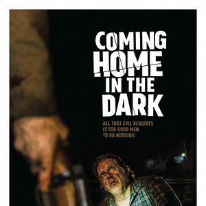 Fotoğraf Coming Home in the Dark