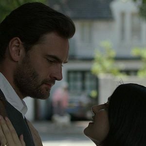 Fotoğraf Behind Her Eyes