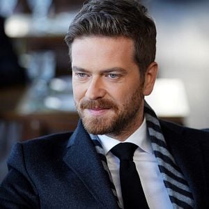 Fotoğraf Doğduğun Ev Kaderindir