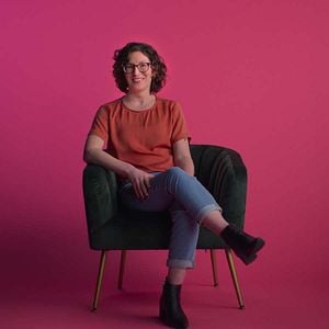 Fotoğraf Giyilmiş Öyküler