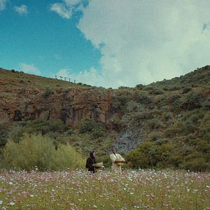 Fotoğraf This Is Not a Burial, It's a Resurrection