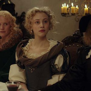 Fotoğraf Sarah Gadon