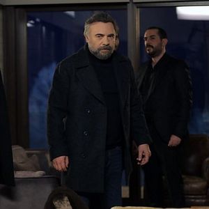 Fotoğraf Eşkıya Dünyaya Hükümdar Olmaz