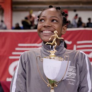 Fotoğraf Umuda Koşan Kızlar