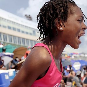 Fotoğraf Umuda Koşan Kızlar