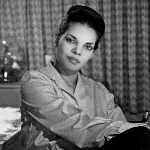 Fotoğraf My Darling Vivian