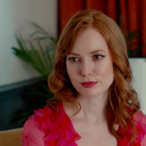 Fotoğraf Modern Persuasion