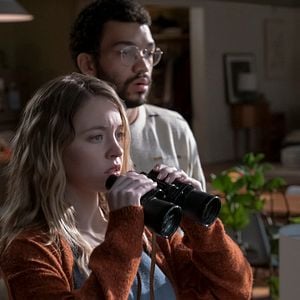 Fotoğraf The Voyeurs