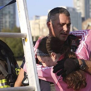 Fotoğraf Taylor Kinney