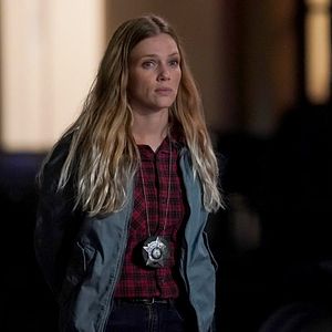 Fotoğraf Tracy Spiridakos