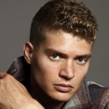 Fotoğraf Josha Stradowski