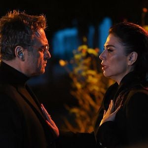 Fotoğraf Annemizi Saklarken