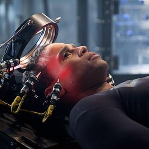 Fotoğraf Almost Human