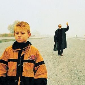 Fotoğraf Sonsuzluk ve Bir Gün