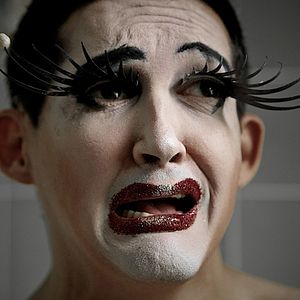 Fotoğraf One Zero One - Die Geschichte von Cybersissy & BayBjane