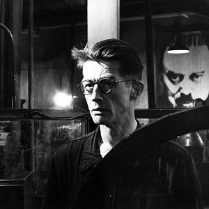 Fotoğraf Bin Dokuz Yüz Seksen Dört