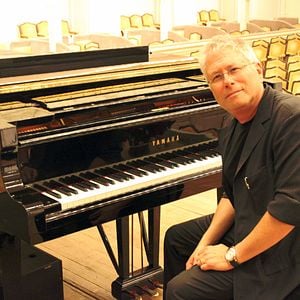 Fotoğraf Alan Menken