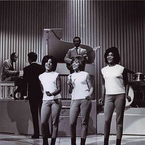 Fotoğraf 20 Feet from Stardom