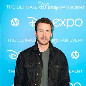 Fotoğraf Kaptan Amerika: Kış Askeri