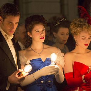 Fotoğraf Katie McGrath