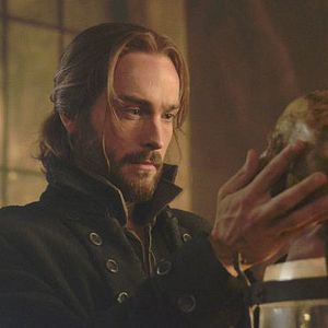 Fotoğraf Tom Mison