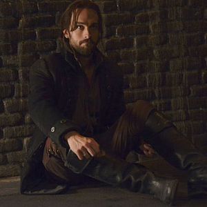 Fotoğraf Tom Mison