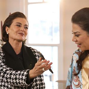 Fotoğraf Annemizi Saklarken