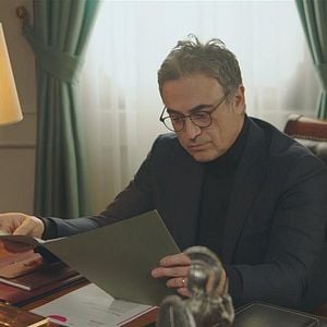 Fotoğraf Annemizi Saklarken