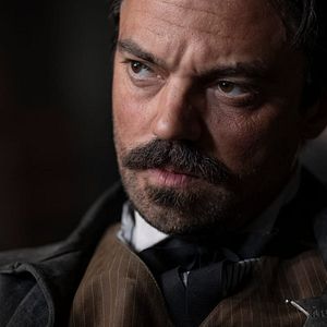 Fotoğraf Dominic Cooper