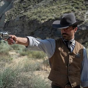 Fotoğraf Dominic Cooper