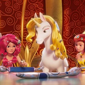 Fotoğraf Mia ve Ben Centopia'nın Kahramanı