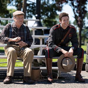 Fotoğraf Grant Gustin