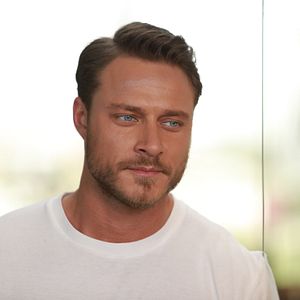 Fotoğraf Senden Daha Güzel