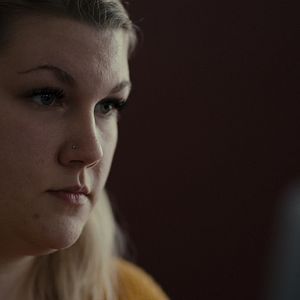 Fotoğraf Dijital Yalanlar Ağı: Ölüm, Suç ve İnternet