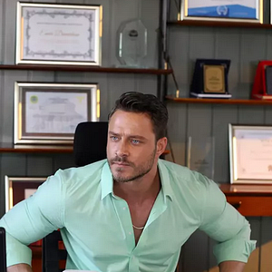 Fotoğraf Senden Daha Güzel