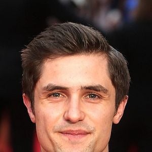 Fotoğraf Phil Dunster