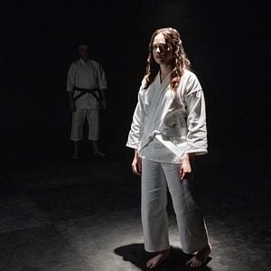 Fotoğraf Mary Mouser