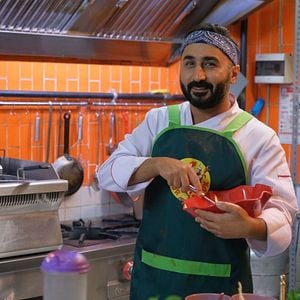 Fotoğraf Kim Bu Aile?