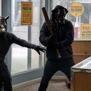 Fotoğraf The Consultant