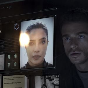 Fotoğraf Richard Madden