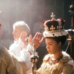 Fotoğraf Queen Charlotte: A Bridgerton Story
