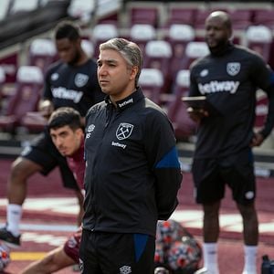 Fotoğraf Nick Mohammed