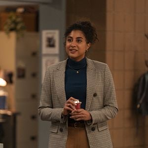 Fotoğraf Vella Lovell