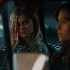 Fotoğraf The Last Thing He Told Me