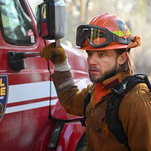 Fotoğraf Max Thieriot