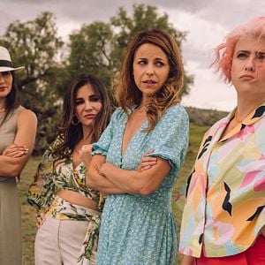 Fotoğraf Kaçak Kraliçeler